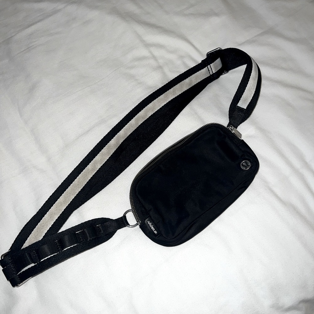 Lululemon Crossbody